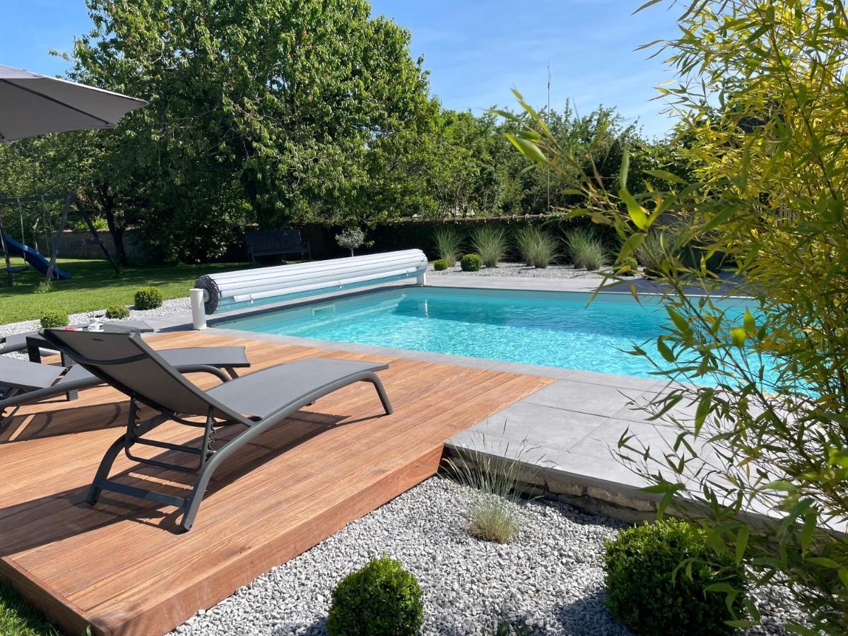 Chouzelot Sejour Detente - Appart'Hotel N 1 Avec Jaccuzi, Piscine Et Petit-Dejeuner מראה חיצוני תמונה