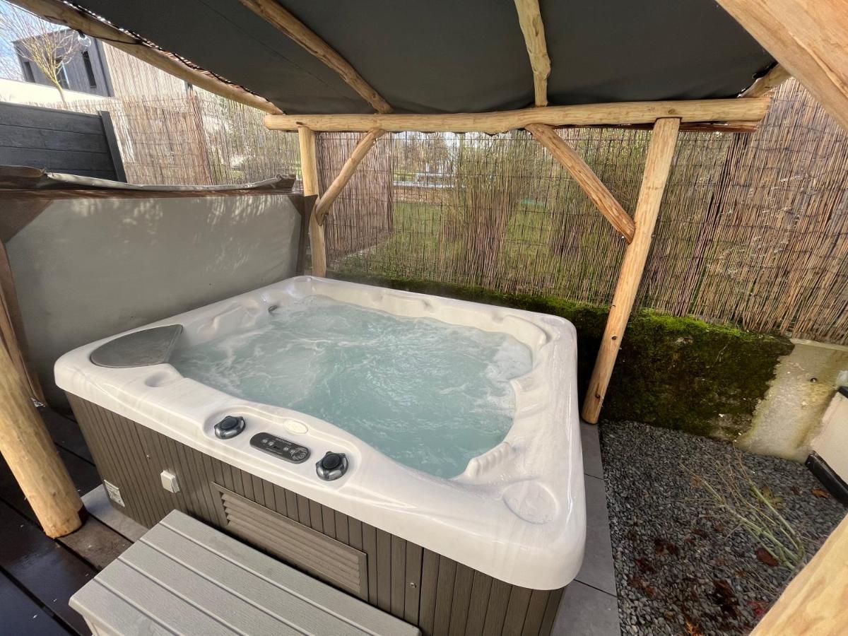 Chouzelot Sejour Detente - Appart'Hotel N 1 Avec Jaccuzi, Piscine Et Petit-Dejeuner מראה חיצוני תמונה